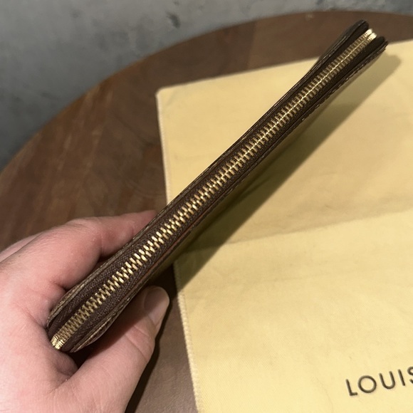 Louis Vuitton monogram geode zippy zip around travel wallet - Picture 9 of 16